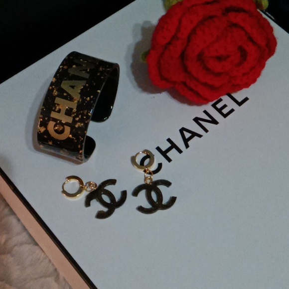 NWT bracelet & earring set - Picture 2 of 5